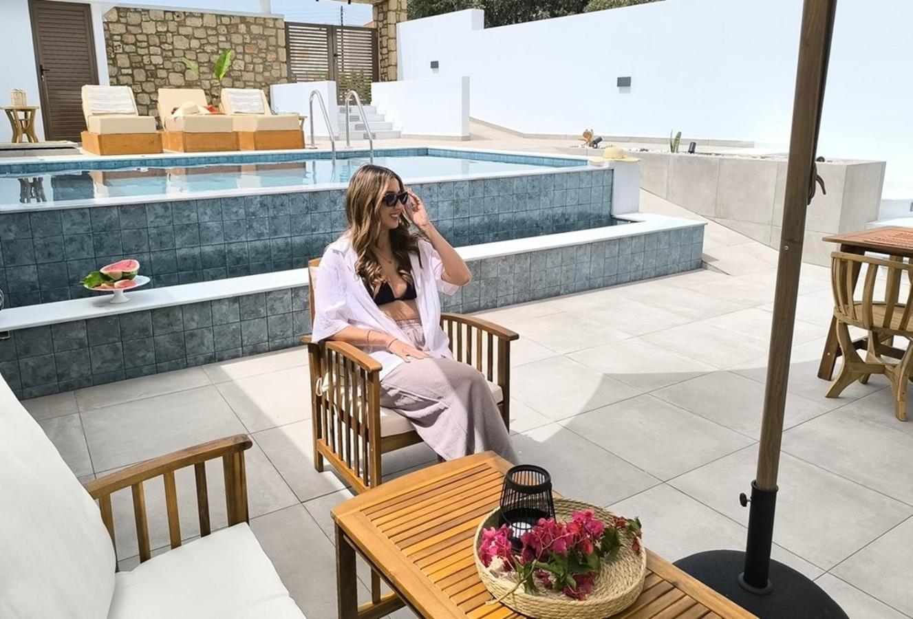 Valantina'S & Mannouel Lardos Luxury Villas Екстер'єр фото