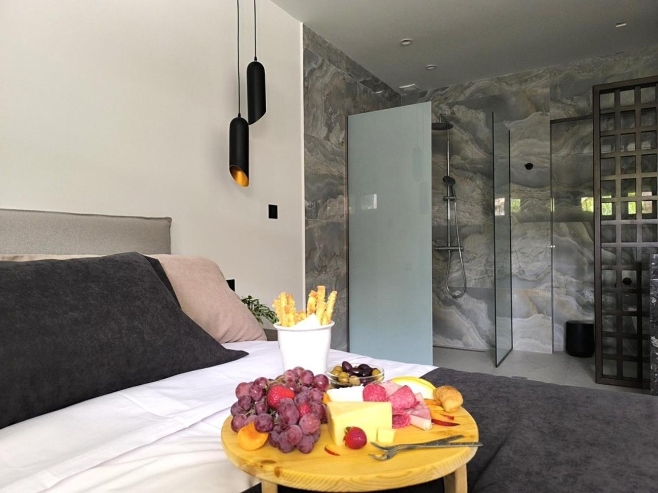 Valantina'S & Mannouel Lardos Luxury Villas Екстер'єр фото